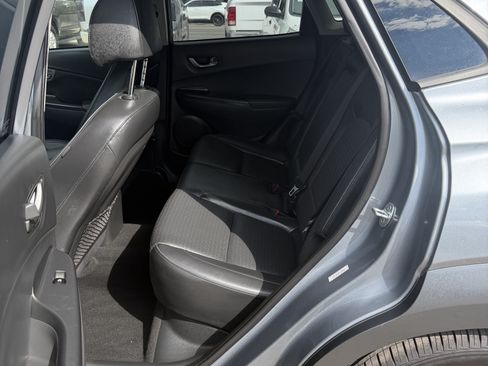 Used 2021 Hyundai Kona Limited w/ Cargo Package FWD image 18