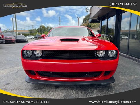 Used 2009 Dodge Challenger SE RWD image 5