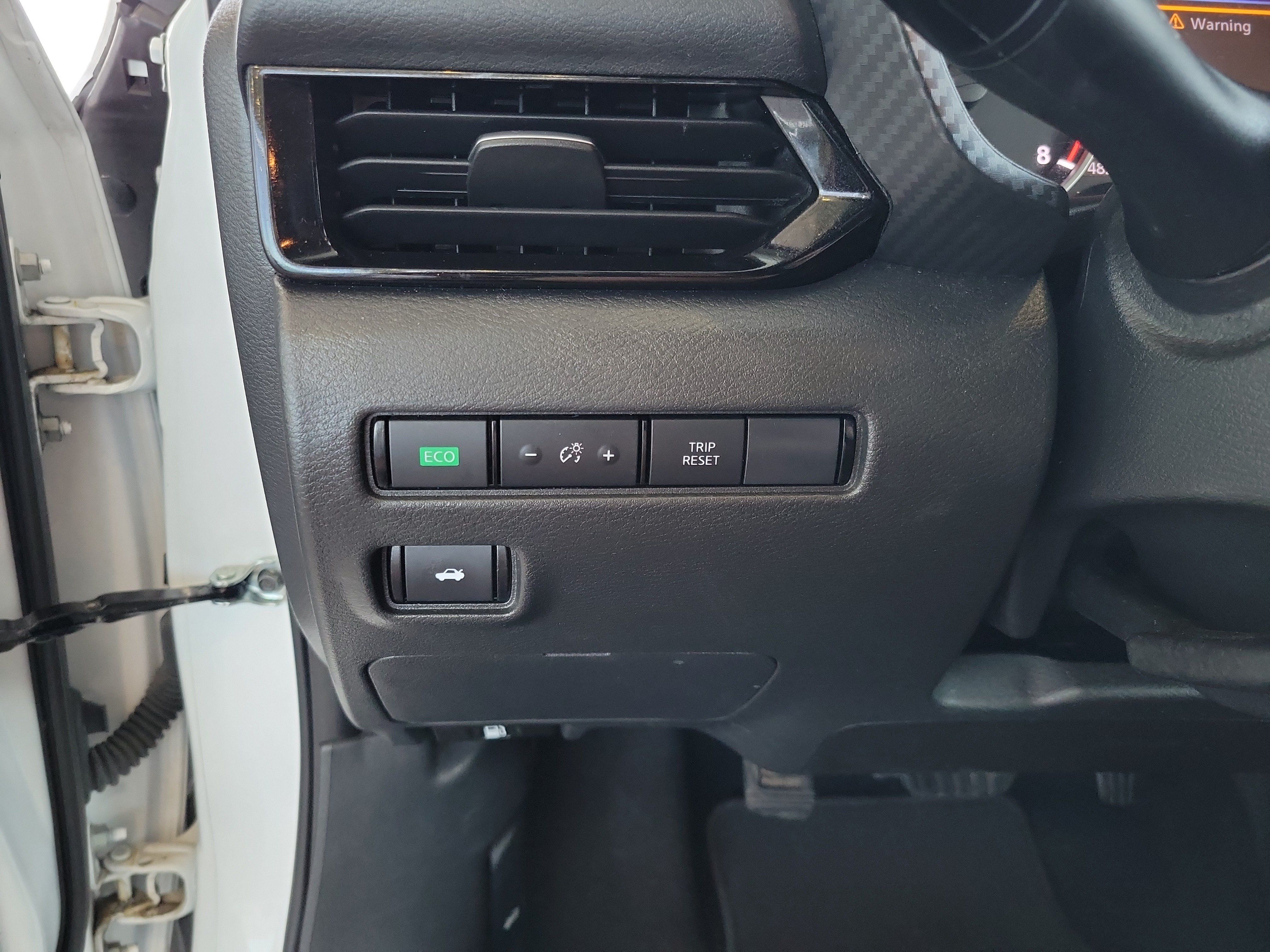 Used 2025 Nissan Sentra SV FWD image 15