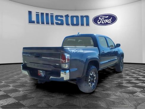 Used 2023 Toyota Tacoma TRD Off-Road image 3