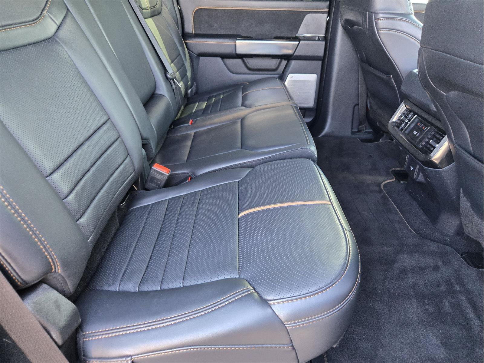 Used 2024 Ford F250 Platinum AWD/4WD image 32