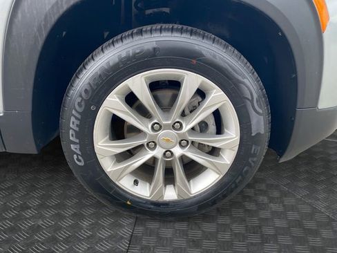 Used 2023 Chevrolet TrailBlazer LS AWD/4WD image 34