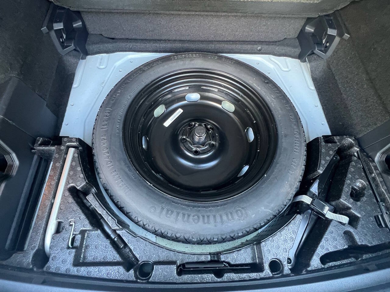 Used 2018 Volkswagen Tiguan S AWD/4WD image 20