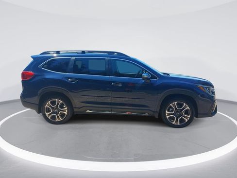 Used 2023 Subaru Ascent Touring AWD/4WD image 4