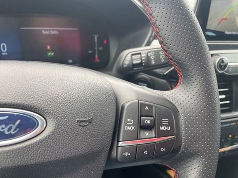 Used 2025 Ford Escape ST-Line AWD/4WD image 25