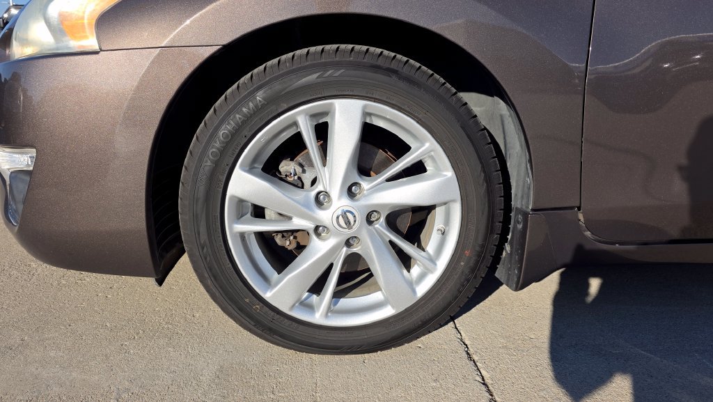 Used 2014 Nissan Altima 2.5 SV w/ Convenience Package FWD image 10