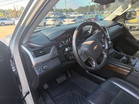 Used 2019 Chevrolet Tahoe LT image 16
