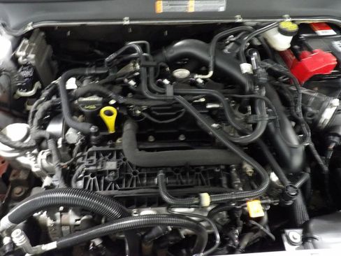 Used 2020 Ford Fusion SE image 22