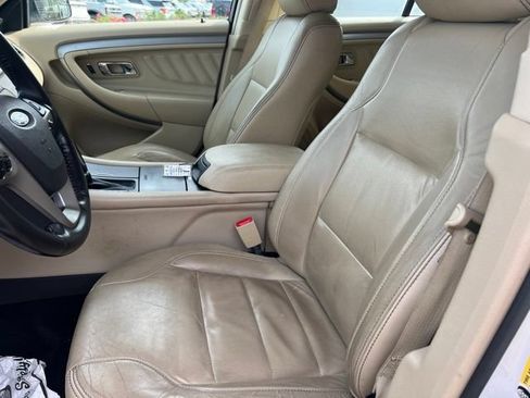 Used 2017 Ford Taurus SEL w/ Equipment Group 201A FWD image 19
