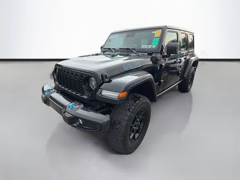 Used 2024 Jeep Wrangler Unlimited AWD/4WD image 5