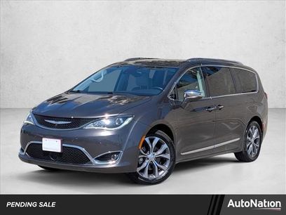 Used 2017 Chrysler Pacifica Limited