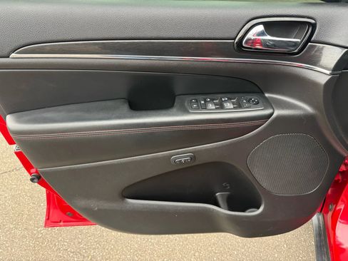 Used 2019 Jeep Grand Cherokee Trailhawk image 20