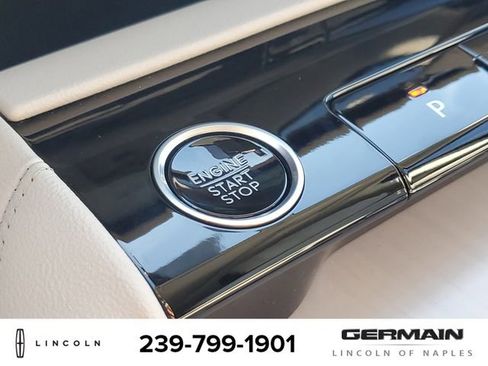 New 2025 Lincoln Navigator L Reserve image 31