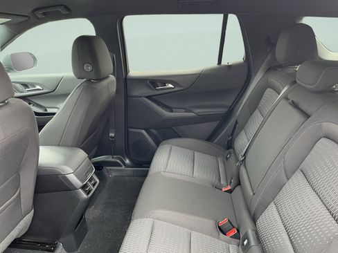 New 2026 Chevrolet Equinox LT AWD/4WD image 15