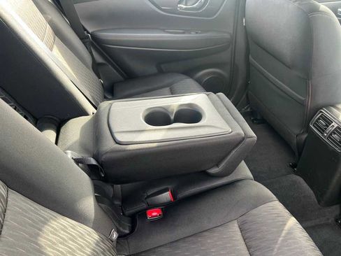 Used 2017 Nissan Rogue S image 20