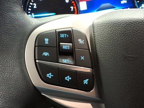Certified 2023 Ford Explorer XLT w/ Equipment Group 202A AWD/4WD image 18