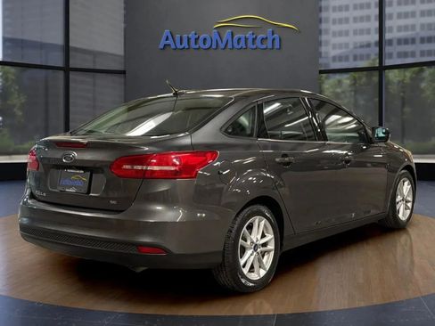 Used 2017 Ford Focus SE image 11