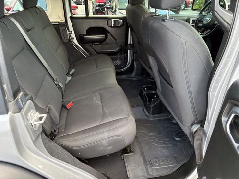 Used 2020 Jeep Wrangler Unlimited Sport S AWD/4WD image 19