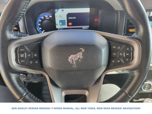 Used 2022 Ford Bronco Badlands image 32