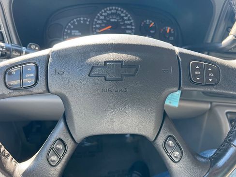 Used 2005 Chevrolet Avalanche Z71 w/ Sun And Sound Package AWD/4WD image 20