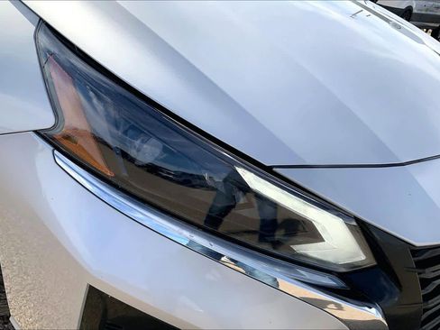 Used 2024 Nissan Altima 2.5 SV image 35