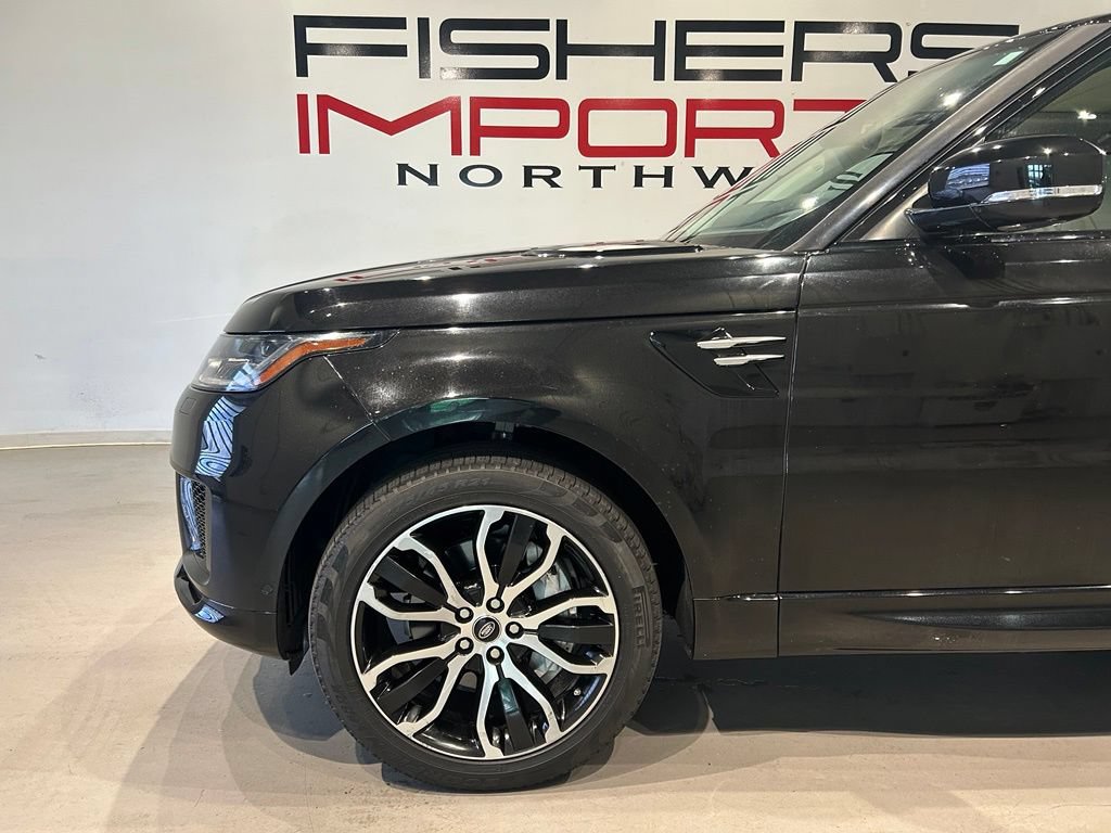 Used 2018 Land Rover Range Rover Sport HSE AWD/4WD image 3