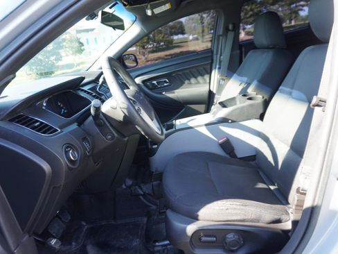 Used 2016 Ford Taurus Police Interceptor AWD image 26
