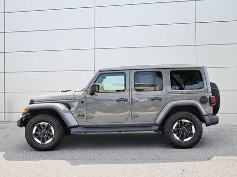 Used 2022 Jeep Wrangler Unlimited Sahara AWD/4WD image 5