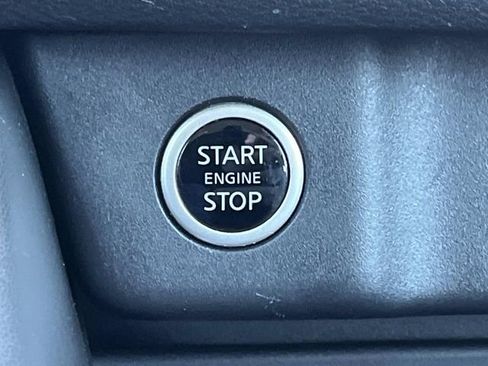 Used 2022 Nissan Rogue Platinum w/ Head-Up Display Package FWD image 35