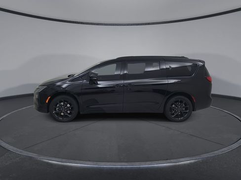 New 2027 Chrysler Pacifica Limited w/ S Appearance Package AWD/4WD image 9