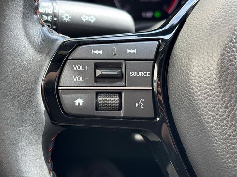 Certified 2025 Honda HR-V Sport image 28