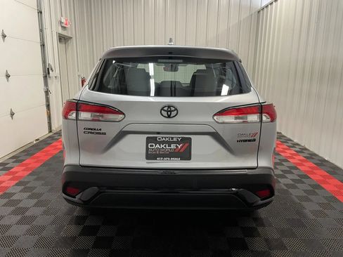 Used 2024 Toyota Corolla Cross AWD Hybrid image 3