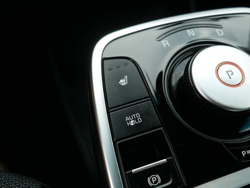 Certified 2021 Kia Niro EX w/ Cold Weather Package FWD image 31