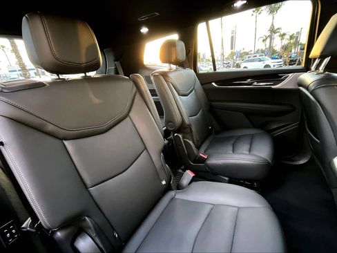 Used 2023 Cadillac XT6 Premium Luxury image 27