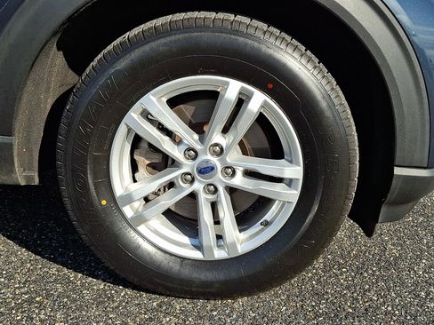 Certified 2023 Ford Explorer XLT AWD/4WD image 9