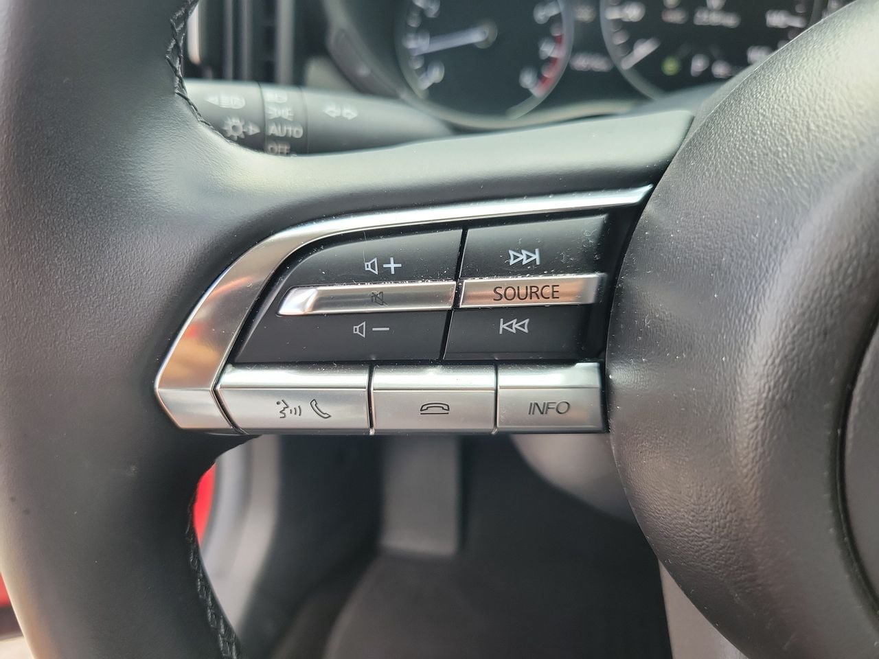 Used 2026 MAZDA CX-50 AWD 2.5 S w/ Preferred Pkg image 19