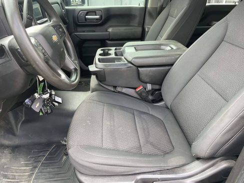 Used 2021 Chevrolet Silverado 2500 Custom w/ Custom Value Package AWD/4WD image 13