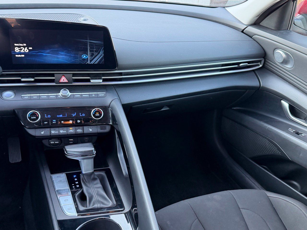 Used 2025 Hyundai Elantra SEL FWD image 10