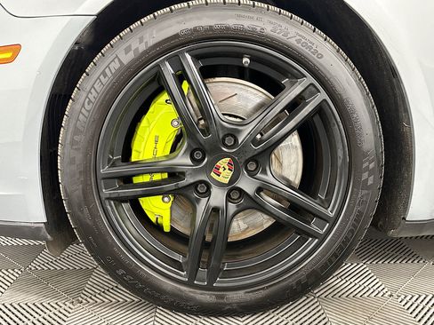 Used 2018 Porsche Panamera 4 image 35