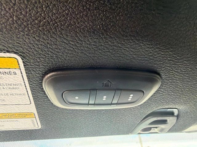 Used 2022 Jeep Wrangler Unlimited Sahara AWD/4WD image 18