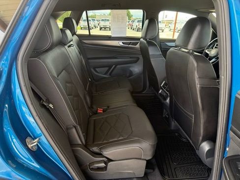 Used 2024 Volkswagen Atlas Cross Sport SE FWD image 10