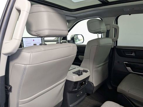 Used 2024 Toyota Sequoia Limited image 32