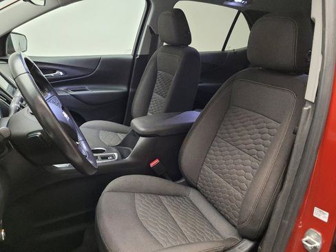 Used 2020 Chevrolet Equinox LT FWD image 17