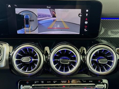 New 2025 Mercedes-Benz GLB 35 AMG 4MATIC image 13