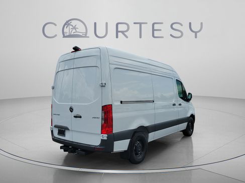 New 2025 Mercedes-Benz Sprinter 2500 image 3
