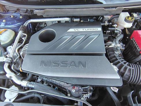 Used 2023 Nissan Rogue Platinum AWD/4WD image 24