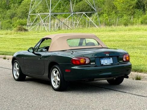 Used 1999 MAZDA MX-5 Miata RWD image 39