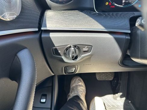 Used 2023 Mercedes-Benz E 350 4MATIC Sedan image 23