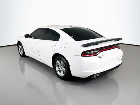 Used 2019 Dodge Charger SXT w/ Leather Interior Group image 5