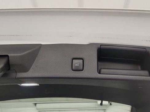 Used 2022 Ford Escape SEL image 22